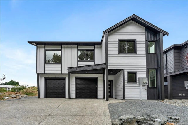 1 of 50 - 219 Cowichan Lake Rd, Lake Cowichan, BC