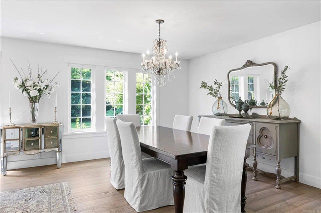 4 of 99 - 2534 Island Hwy W, Qualicum Beach, BC