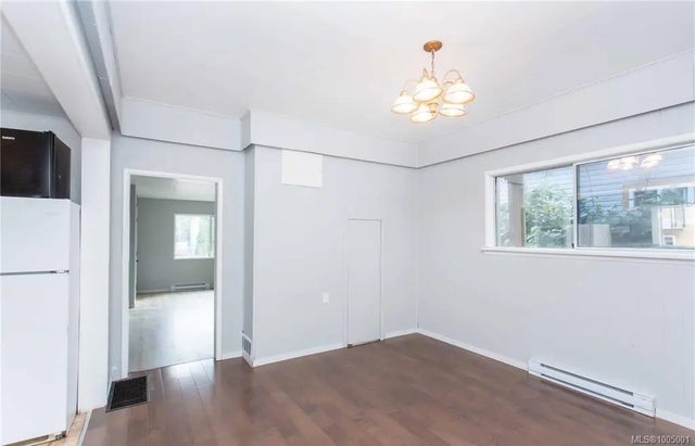 5 of 7 - 674 Farquhar St, Nanaimo, BC