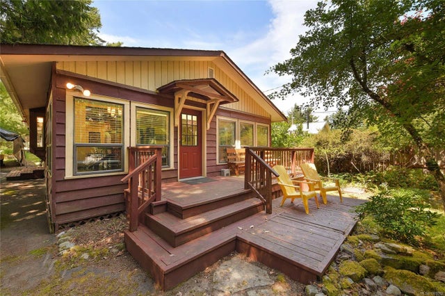 1 of 59 - 513 Cedar Hill Rd, Mayne Island, BC