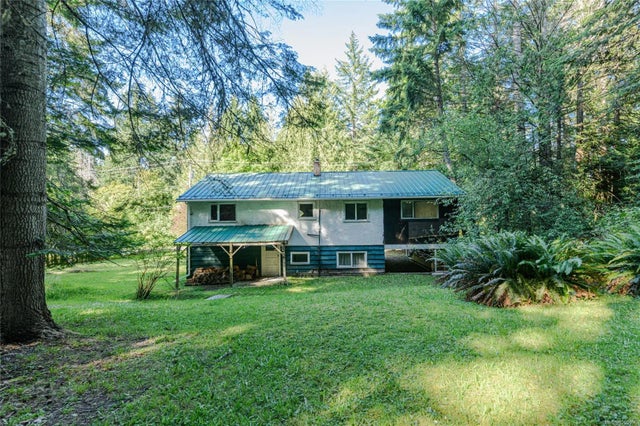 2 of 31 - 535 Rainbow Rd, Salt Spring, BC