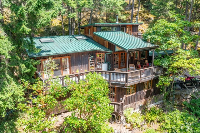 1 of 63 - 2636 Shoal Rd, Pender Island, BC