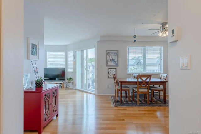 5 of 35 - 24 Prideaux St 301, Nanaimo, BC