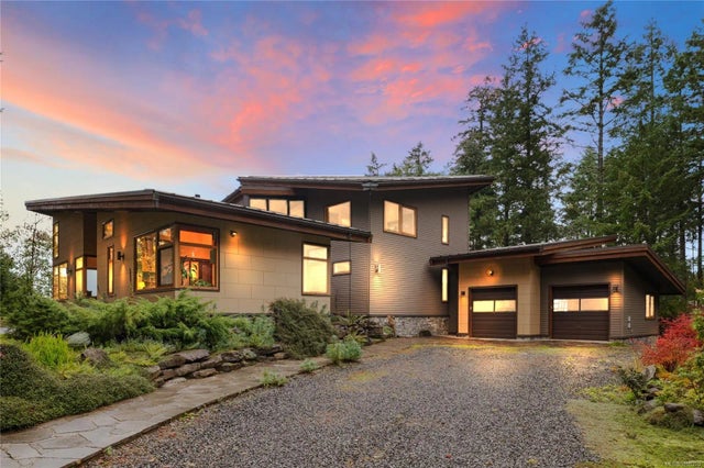 4985 Aho Rd, Ladysmith