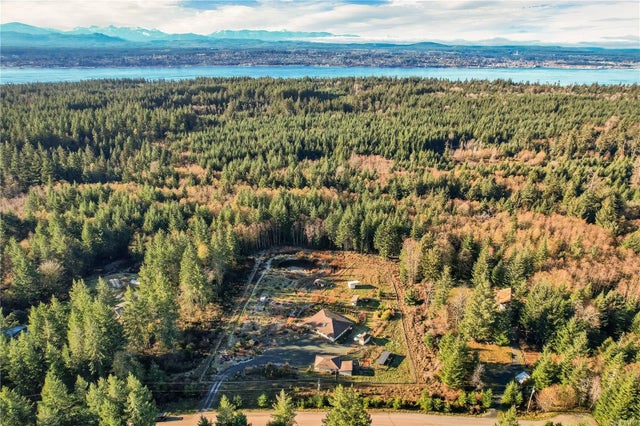 4 of 87 - 220 Irene Rd, Quadra Island, BC