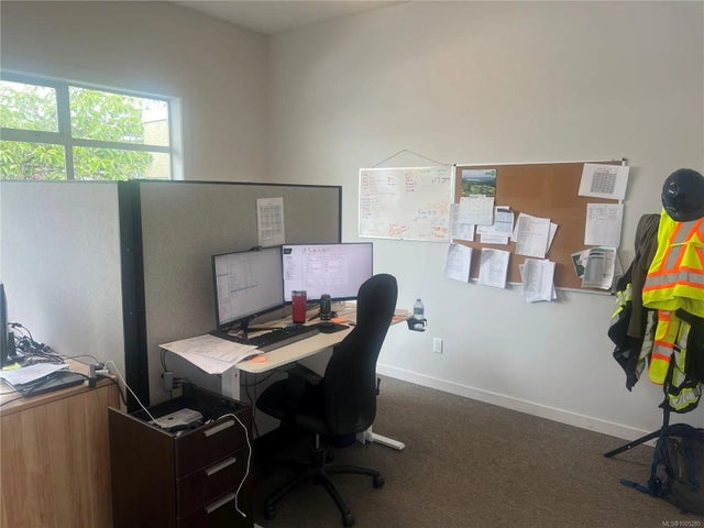 4 of 11 - 3086 Barons Rd, Nanaimo, BC