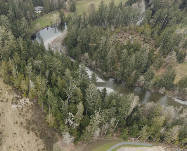 3 of 11 - 2455 Phillips Rd, Sooke, BC