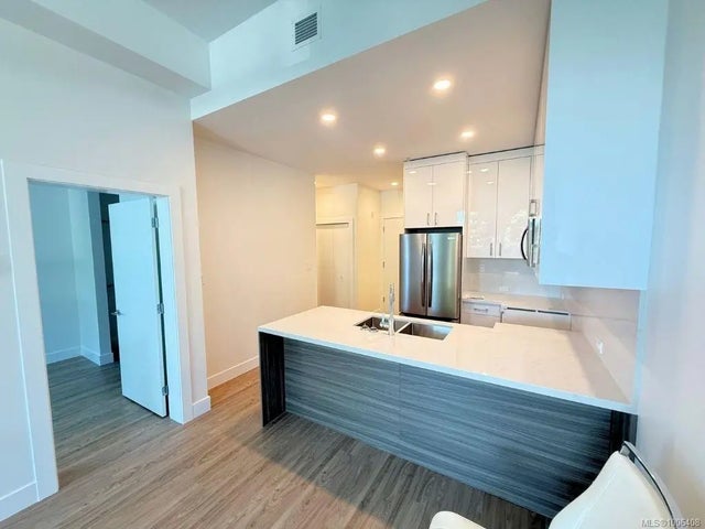1 of 13 - 6320 Sentinal Dr 106, Nanaimo, BC