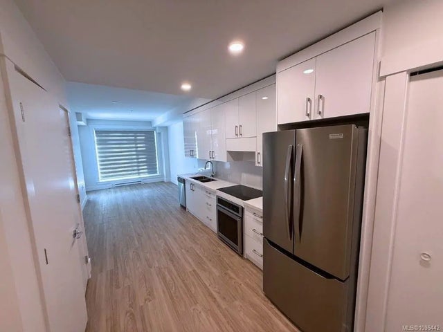 4 of 13 - 6320 Sentinal Dr 402, Nanaimo, BC