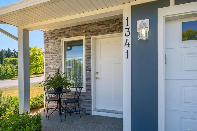 4 of 41 - 1341 Blue Heron Rd, Nanaimo, BC