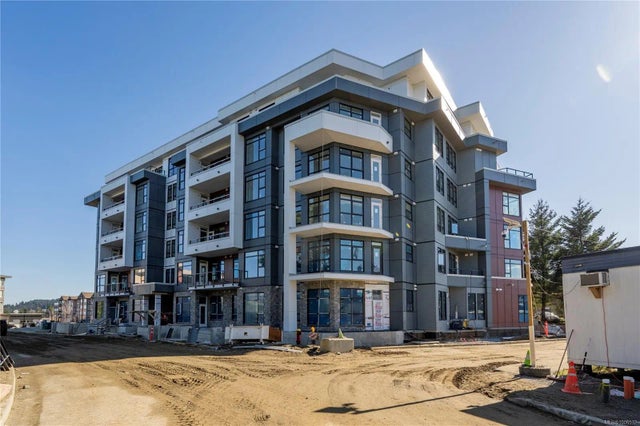 1 of 13 - 6320 Sentinal Dr 601, Nanaimo, BC