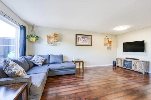 4 of 22 - 2697 Mine Rd 25, Port McNeill, BC