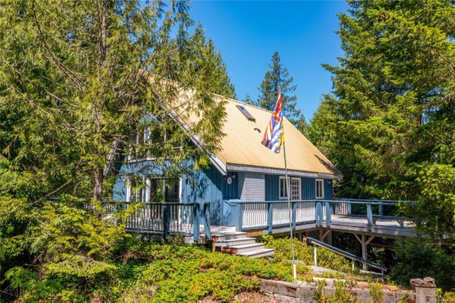 1 of 58 - 4605 Mate Rd, Pender Island, BC