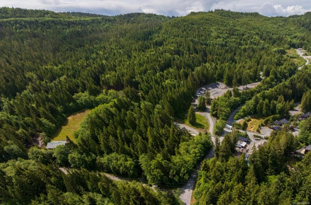 3 of 6 - 17204 Osprey Pl, Port Renfrew, BC