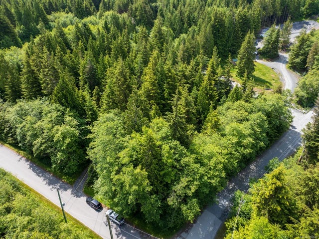 5 of 6 - 17204 Osprey Pl, Port Renfrew, BC