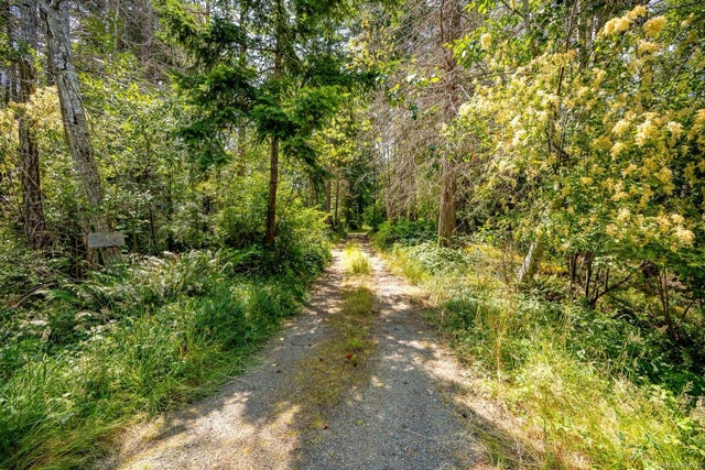 4 of 14 - 3450 Brigantine Cres, Hornby Island, BC