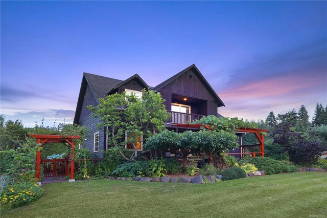 2 of 51 - 3713 Dove Creek Rd, Courtenay, BC