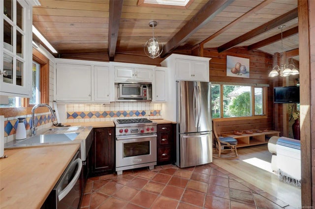 4 of 51 - 2005 Renfrew Rd, Shawnigan Lake, BC