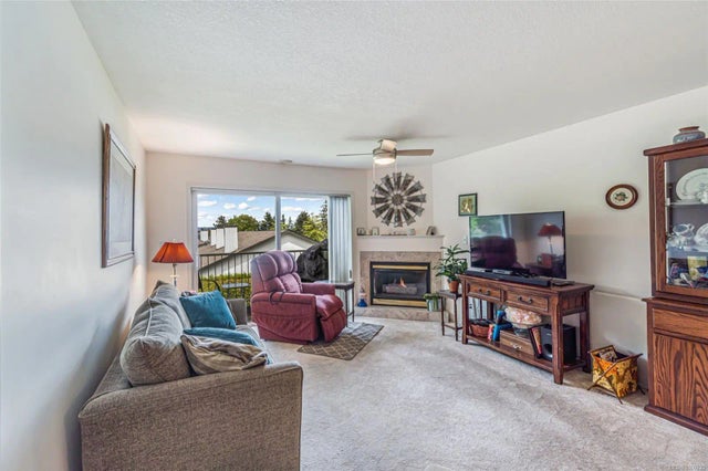 2 of 24 - 435 Morison Ave 203, Parksville, BC