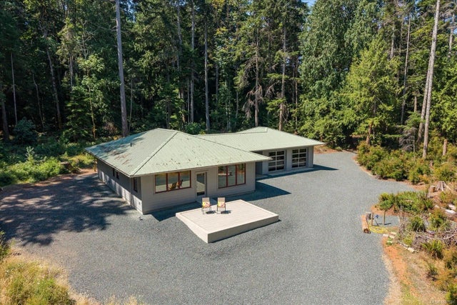 1 of 59 - 6208 Island Hwy W, Qualicum Beach, BC