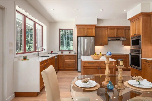 5 of 59 - 6208 Island Hwy W, Qualicum Beach, BC