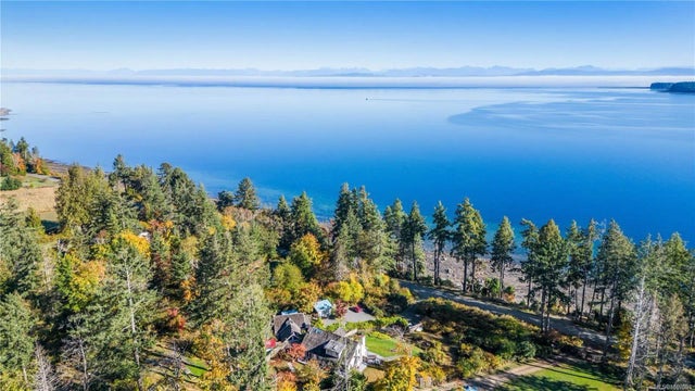 3 of 43 - 1901 East Rd, Denman Island, BC