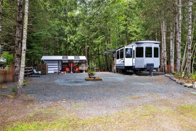 2 of 33 - 2650 Turnbull Rd A11, Qualicum Beach, BC