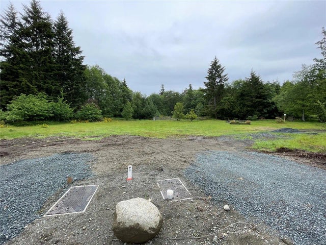 1 of 9 - 375 Horne Lake Rd Lot A, Qualicum Beach, BC