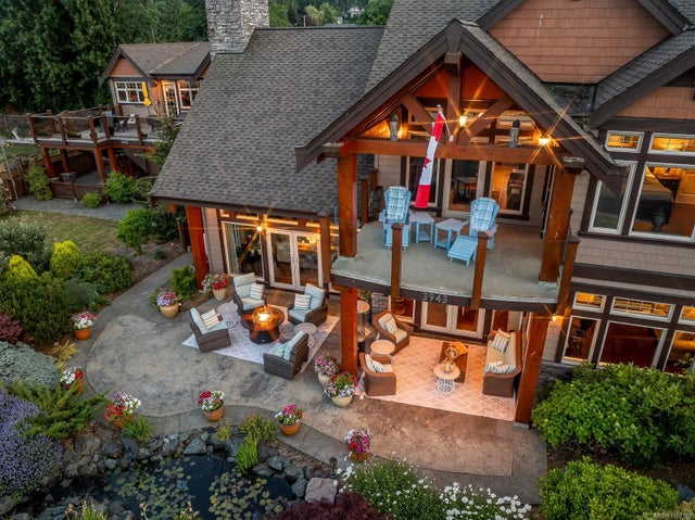 3 of 96 - 3943-3941 Marine Dr, Royston, BC