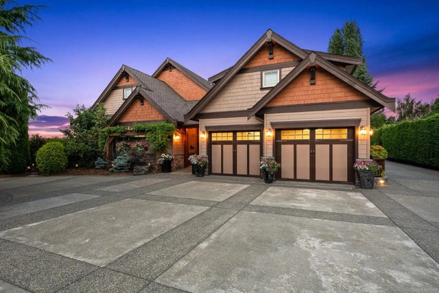 4 of 96 - 3943-3941 Marine Dr, Royston, BC