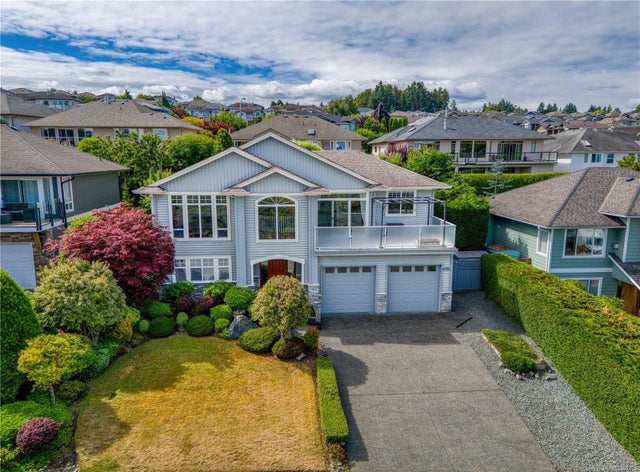 6381 Icarus Dr, Nanaimo