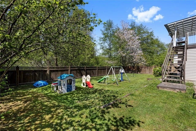 3 of 33 - 63 Porter Rd, Nanaimo, BC