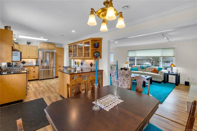 4 of 35 - 1185 Stuart Pl, Ladysmith, BC