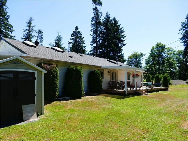 4 of 37 - 6637 Walker Frontage Rd, Fanny Bay, BC