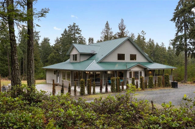 2 of 61 - 907 Hemsworth Rd, Qualicum Beach, BC