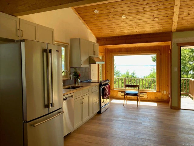 5 of 33 - 9813 Spalding Rd, Pender Island, BC