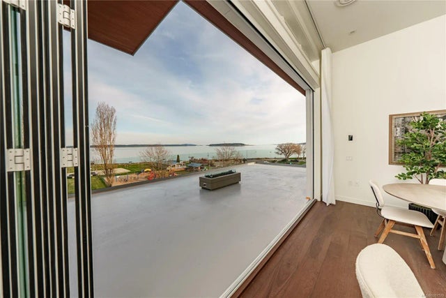 3 of 23 - 9570 Fifth St 403, Sidney, BC