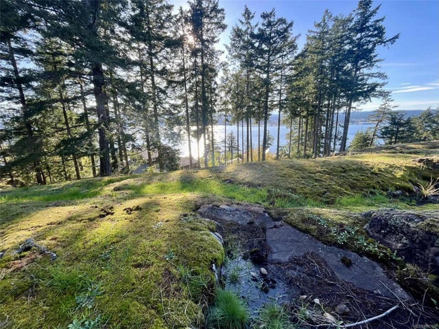 1 of 17 - 620 Helanton Rd 15, Quadra Island, BC