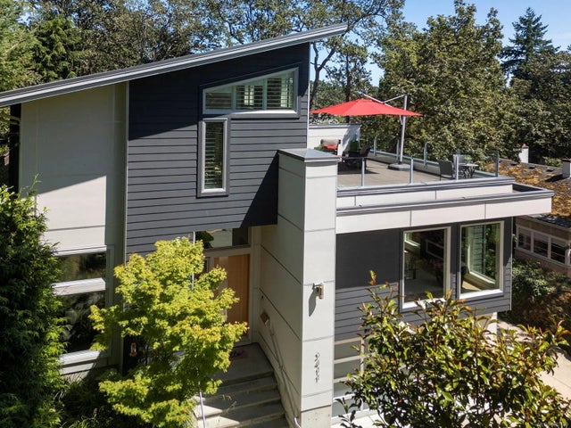 1 of 35 - 3411 Mayfair Dr, Saanich, BC