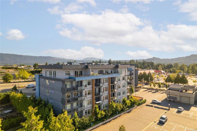 1 of 30 - 6544 Metral Dr 302, Nanaimo, BC
