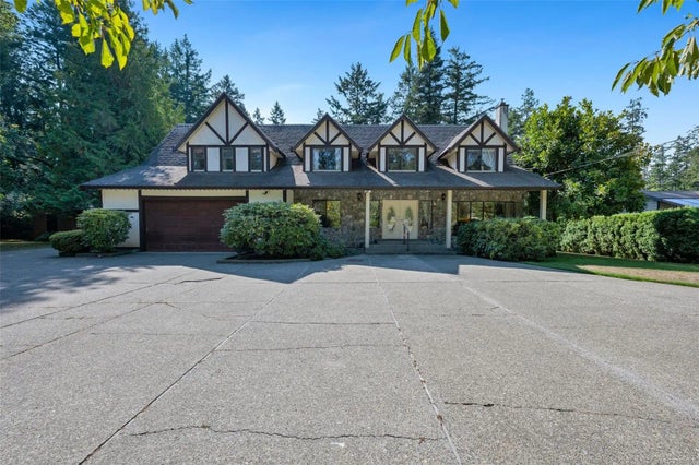 1 of 64 - 735 Cromarty Ave, North Saanich, BC