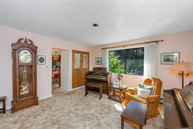 5 of 64 - 735 Cromarty Ave, North Saanich, BC