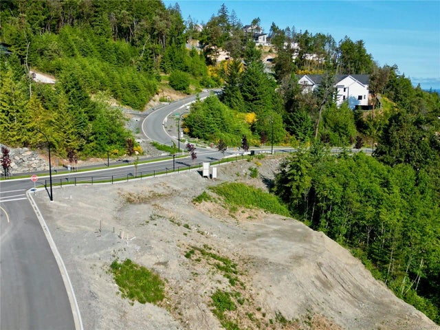 2 of 8 - 4960 Dixon Lane, Lantzville, BC