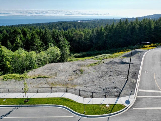4 of 8 - 4960 Dixon Lane, Lantzville, BC