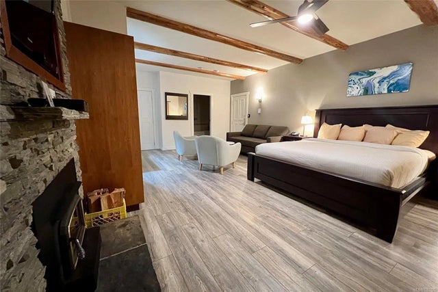 4 of 17 - 134 Madrona Dr 5 D1, Galiano Island, BC