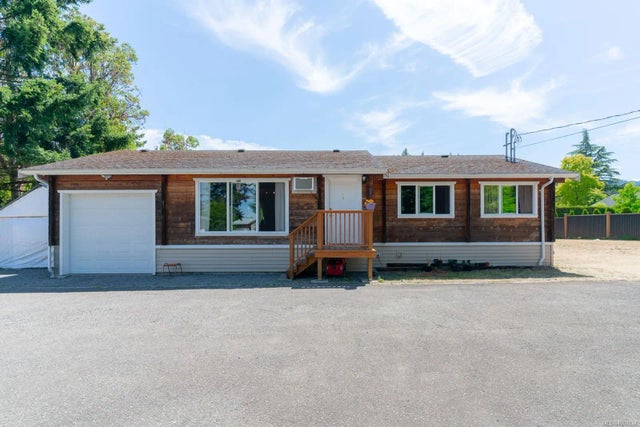 2 of 35 - 7425 Lantzville Rd, Lantzville, BC