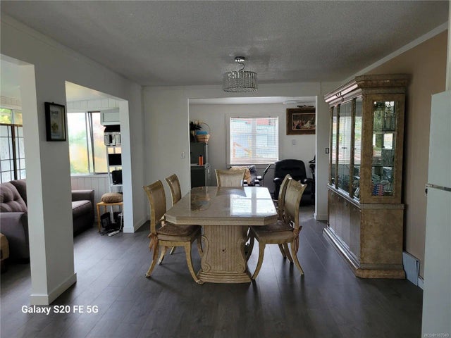 3 of 4 - 1558 Chaplin St, Crofton, BC