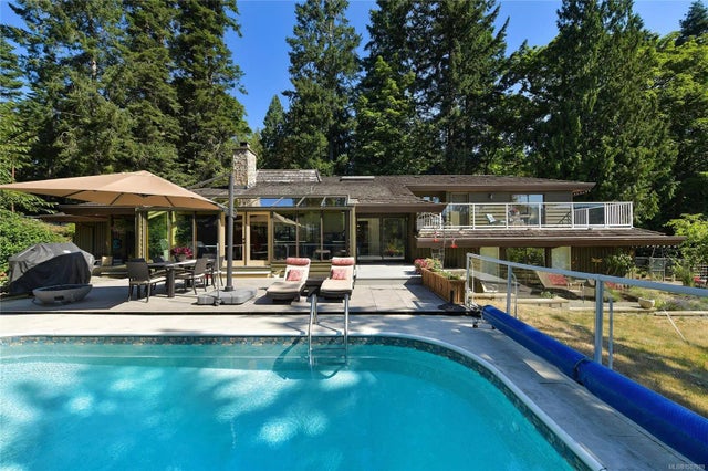 1 of 72 - 821 Dalkeith Ave, North Saanich, BC