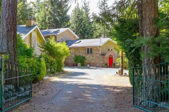 1 of 66 - 1980 Dorman Rd, Qualicum Beach, BC