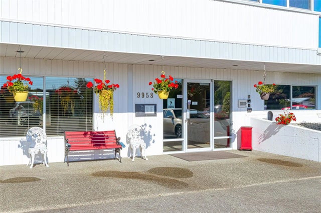 5 of 46 - 9958 Daniel St 302, Chemainus, BC